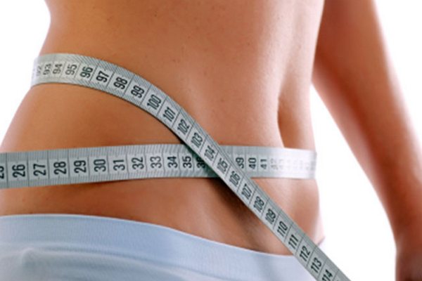 Bezpečný detoxikace pro hubnutí po 40: Jak odstranit toxiny a zhubnout?